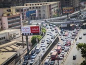 زحام مرورى بسبب سقوط عمود إنارة فى وسط القاهرة