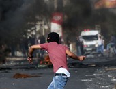 بالصور.. مواجهات بعد اقتحام قوات إسرائيلية مدينة بيت لحم لاعتقال شاب فلسطينى