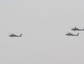طائرات حربية تحلق فى سماء ميدان التحرير احتفالا بعيد القوات الجوية