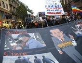 بالصور.. أتراك ينظمون مسيرة بـ"نعوش رمزية" فى ألمانيا تنديدا بتفجير أنقرة