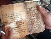 تجديد حبس صاحب دار نشر لمحاولته تهريب مخطوطات أثرية لـ"قطر" مقابل 10 ملايين