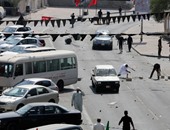 بالصور.. اشتباكات بالبحرين لازالة الشرطة زينة الشوارع فى ذكرى عاشوراء