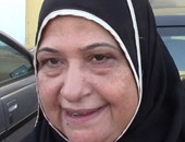 بالفيديو .. مواطنة تطالب وزير الإسكان بتوفير مسكن لها :”جوزى مريض بالقل “