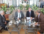 محافظ جنوب سيناء يلتقى سفير الاتحاد الأوروبى لمناقشة التعاون فى مجالات التنمية
