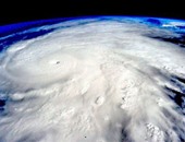 المركز القومى الأمريكى للأعاصير:الإعصار كيت يضعف ويتحول لعاصفة استوائية