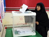 بالصور.. مشاركة كبيرة من النساء فى انتخابات مجلس الشورى العمانى