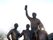 جماهير تشيلسى تشوه تمثال منتخب إنجلترا الفائز بمونديال 1966