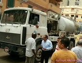 بالصور..طفح مياه الصرف الصحى بالسيوف ودخولها إلى المنازل شرق الإسكندرية