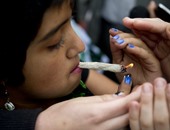 بالصور.. متعاطو "الماريجوانا" يتظاهرون فى  المكسيك لتقنين المخدر