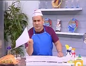 بالفيديو.. القرموطى يظهر على الهواء مرتديا زى "الشيف" ويحذر من اللحوم المصنعة