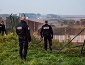 سلطات فرنسا تنقذ 96 مهاجرا حاولوا عبور المانش