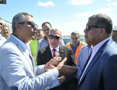 وزير النقل يطالب بتنفيذ تجربة أمطار صناعية بميناء سفاجا لمراجعة السلامة