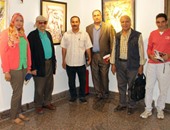 حمدى أبو المعاطى: معرض "ذكريات النصر" يعبر عن تواصل التشكيلين مع الدولة والشعب