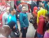 بالفيديو.. تداول مقطع للص يسرق هواتف ركاب المترو بالقاهرة