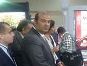 وزير التموين يطالب بتشريعات جديدة للقضاء على الفوضى فى سوق الألبان