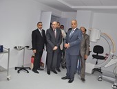 وزير الصحة يفتتح مركز العلاج الطبيعى بمستشفى الخارجة بالوادى الجديد