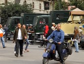الجيش ينشر آليات عسكرية فى ميدان طلعت حرب لمواجهة دعوات العنف