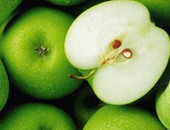 12 فائدة للتفاح الأخضر أهمها تفتيت الحصوات والوقاية من أمراض القلب والسرطان