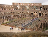 إخلاء منطقة الكولوسيوم من مافيا عربات بيع الأغذية التى تشوه مظهره فى روما