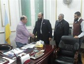 "النور" بالإسكندرية: رئيس حى وسط وعدنا بعدم نزع لافتات "مصرنا بلا عنف"