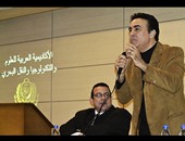 بالصور.. طارق الدسوقى فى "لقاء الأجيال" بالأكاديمية العربية للعلوم