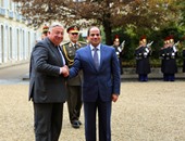 رئيس مجلس الشيوخ الفرنسى يشيد بخطوات مصر الإصلاحية