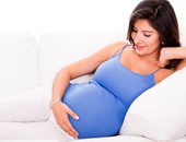 6 أخطاء فى طريقة جلوسك أثناء الحمل قد تؤذى جنينك.. "خلى بالك"