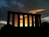 بالصور.. تعرف على سحر الطبيعة فى إسكتلندا.. الشمس والسحب يظللان مرتفعات "Maol Ruadh".. وقوس قزح يزين تمثال "Kelpies".. ومعبد "كالتون هيل" عنوان للجمال