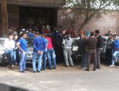 خريجو المعاهد الصحية يتظاهرون أمام "الوزراء" للالتحاق بالتمريض الحكومى