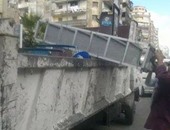 محافظة الإسكندرية تشن حملات بحى وسط لإزالة إشغالات الطرق