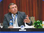وزير الاتصالات يجتمع بشباب "ثورة الإنترنت" لبحث شكواهم
