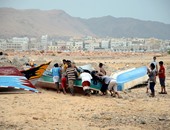 استعدادات الصيادين فى مدينة المكلا باليمن لإعصار "ميج"