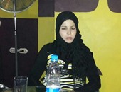 مرشحة بدائرة الشيخ زويد ترفع لافتاتها بالعريش بحثًا عن أهالى الدائرة