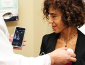 علماء يطورون تقنية جديدة تحول هاتفك الذكى لسماعات طبية متطورة