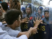 قتيلان وعشرات الجرحى أثناء فض الشرطة احتجاجا لمزراعين جنوب الفلبين