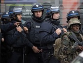 شرطة باريس تحتجز 27 شخصا بعد أعمال عنف الليلة الماضية