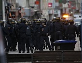 الشرطة الفرنسية تلقى القبض على 22 متظاهرا بعد أعمال عنف فى باريس