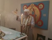 بالصور.. البابا تواضروس يترأس قداس عيد جلوسه بالمركز الثقافى القبطى