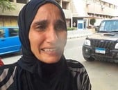 بالفيديو..مواطنة أمام مجلس الوزراء باكية: "عايزة 4 حيطان ألم فيهم عيالى"