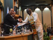 بالصور.. عصام الأمير يحتفل بتخريج دفعة جديدة من الإذاعيين الأفارقة