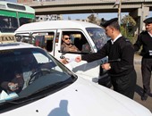 ضبط 5 سائقين يتعاطون المواد المخدرة أثناء القيادة بالطرق السريعة فى المنيا
