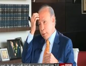 بالفيديو.. صلاح دياب يضع صورته مع السيسى على مكتبه خلال حواره لـ"bbc"