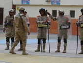 الجيش يتسلم لجان الانتخابات قبل ساعات من تصويت المرحلة الثانية