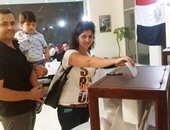 بالصور.. انتهاء تصويت المصريين فى مسقط.. والسفير: الإقبال فاق التوقعات
