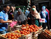 سوق العبور: 4 جنيهات سعر كيلو الكوسة والطماطم 1.50 جنيه