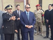 مدير أمن القاهرة يتفقد اللجان الانتخابية بمدرسة الشهيد رامى محمد بمدينة نصر