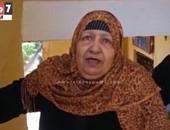 بالفيديو..مسنة تدلى بصوتها:"أنا جيت أنتخب السيسى ..واللى يعاديه يجيله شلل كلى يا رب"