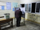 ضبط مواطن أثناء محاولته التصويت بدلا من زوجته فى المنوفية