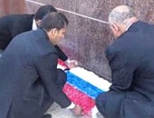بالفيديو..وفد من جامعة عين شمس يقدم العزاء للسفارة الروسية فى ضحايا طائرتى سيناء وتركيا