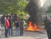 مواطنون بالإسماعيلية يقطعون شارع محمد على اعتراضا على وفاة الطبيب بالقسم